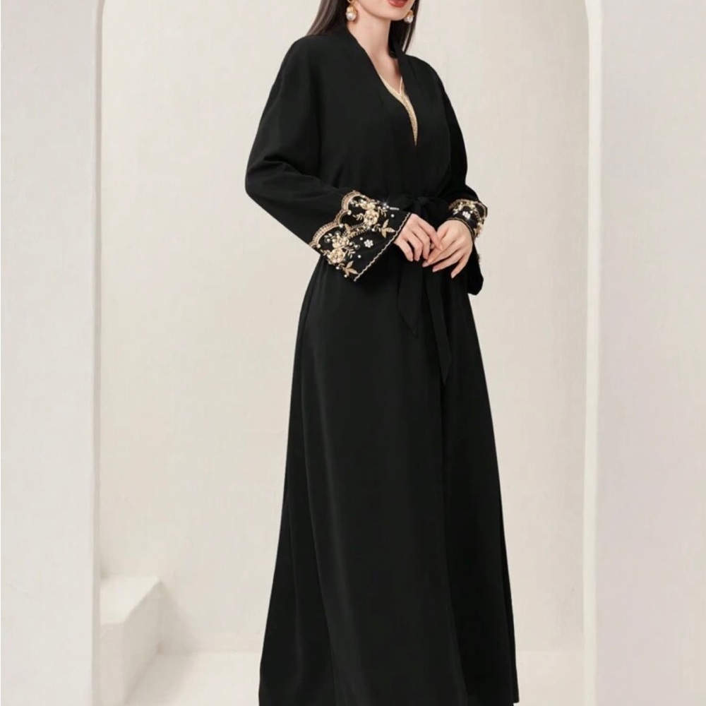 🚫Sold🚫 Black Abaya Dubai Saudi Farasha
Kaftan Jilbab Khimar Hijab Modest
Eid - Picture 5 of 9